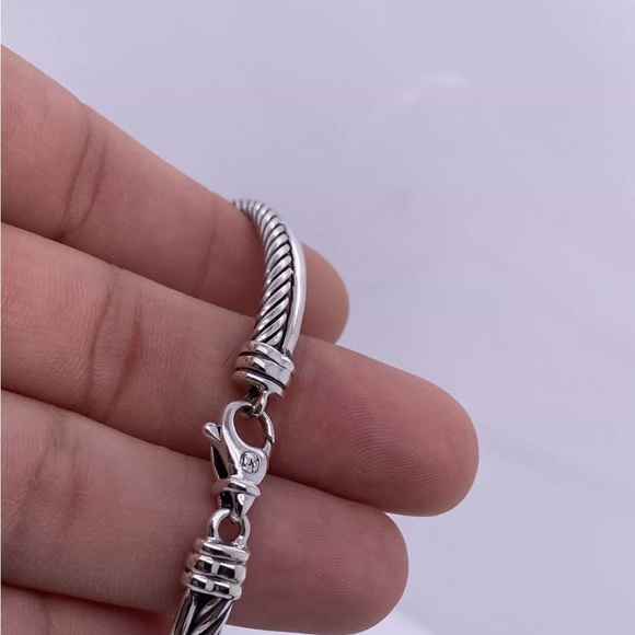David Yurman Sterling Silver 925 White Diamond Crossover Bracelet Size Medium - Picture 5 of 7